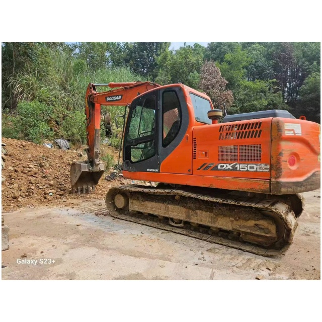 DOOSAN DX150 Excavator 15 Tons Original Korea Used Excavator factory