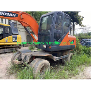 DOOSAN DX60W Wheel Excavator 6 Tons Korea Original Used Mini Wheel Excavator vendor