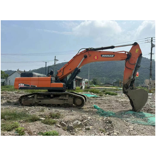 doosan dx520 excavator 52 Tons Korea Original Used Excavator distributor